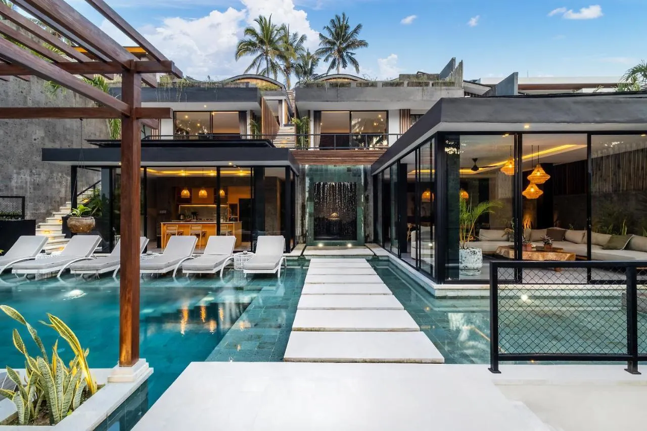 The Waterfall Jungle Villa By Balisuperhost Ουμπούντ
